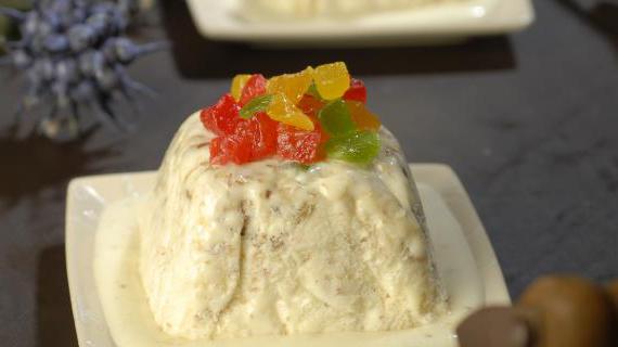 Рецепт пасхального мороженого с орехами и медом