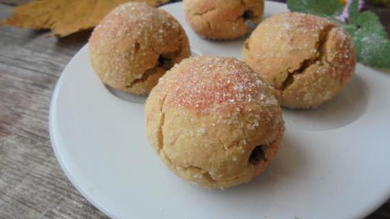 Рецепт печенья "Наливные яблочки" на Новый год: вкусная домашняя выпечка с секретом