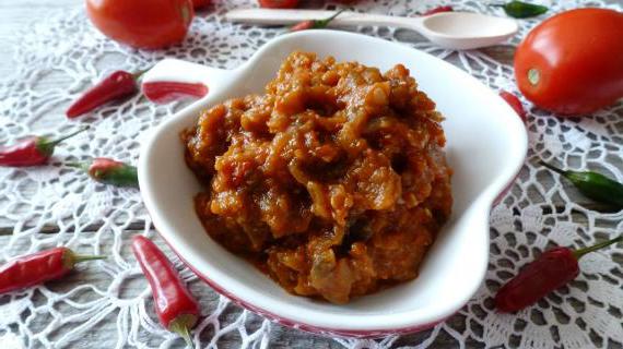 Рецепт пинджура на зиму: ароматная овощная закуска по-болгарски