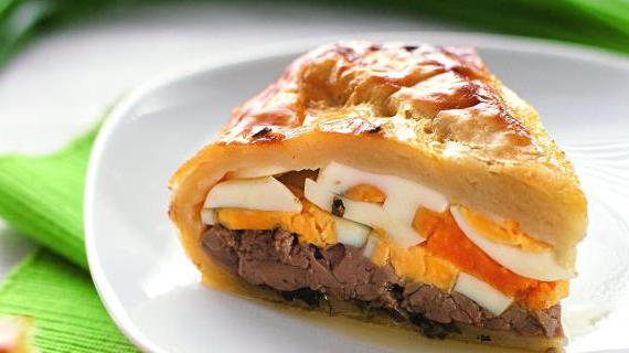 Вкусный пирог с яйцами, луком и печенью трески: классический рецепт для всей семьи