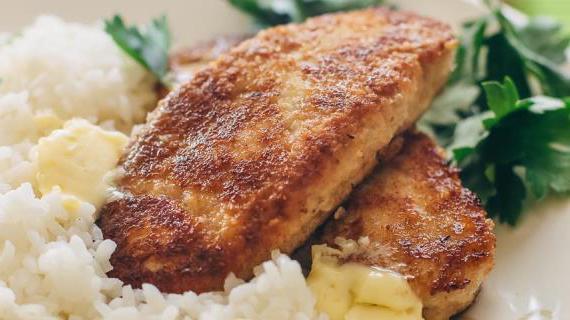 Вкусные куриные котлеты с чесночным маслом — простой и ароматный рецепт