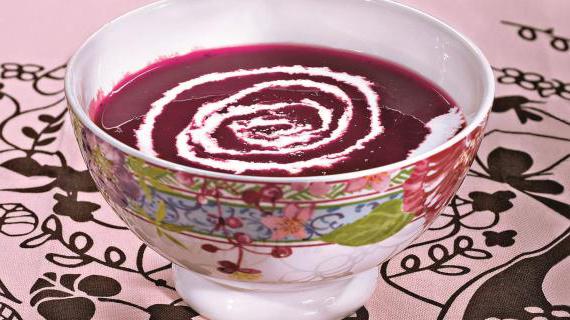Рецепт свекольного супа-пюре с яблоком и сливками
