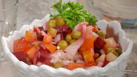Рецепт вкусного и полезного винегрета с квашеной капустой