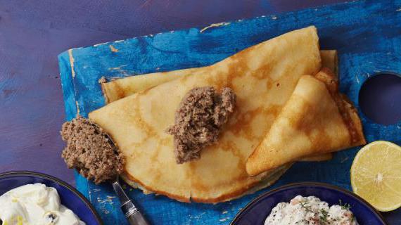 Сочная мясная начинка для блинов на Масленицу