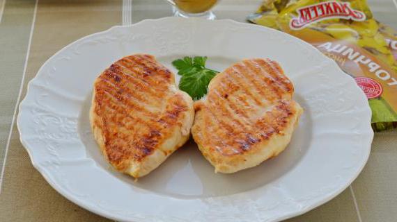 Сочный рецепт куриной грудки в ароматном горчичном маринаде