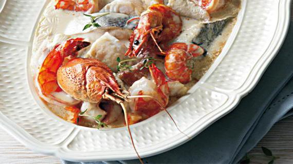Сырный гратен по-средиземноморски с морепродуктами
