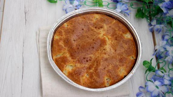 Сытный заливной пирог с ароматными рисово-мясными шариками