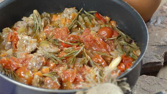 Тосканское мясное рагу по домашнему рецепту