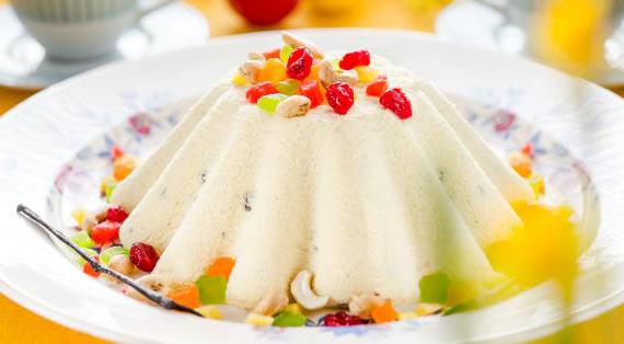 Вареная пасха с миндалем и изюмом — нежный рецепт на Пасху