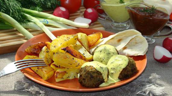 Вегетарианские фрикадельки из баклажана и белой фасоли: питательный и вкусный рецепт