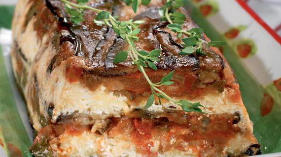 Вкусная запеканка из баклажанов с помидорами и сыром