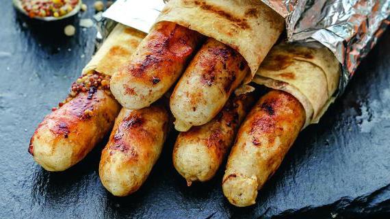 Вкуснейшие хот-доги с оригинальным соусом