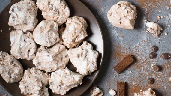 Вкуснейшие шоколадные меренги — хрустящее лакомство для сладкоежек