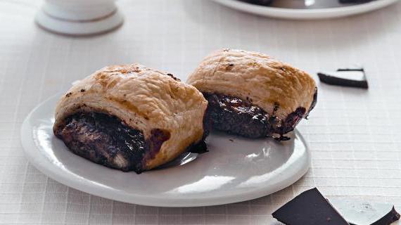 Вкуснейшие слоеные рулетики с шоколадом и апельсинами