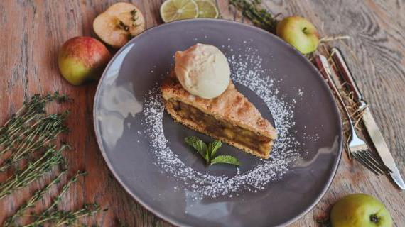 Домашний яблочный пирог от известного шеф-повара: вкус, аромат и уют на каждый день
