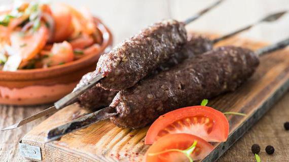 Вкуснейший люля-кебаб из ягнятины для истинных гурманов