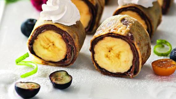 Вкусные блинные роллы с бананом и шоколадно-ореховой начинкой