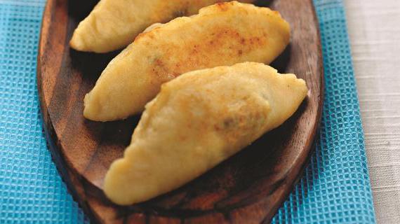 Вкусные картофельные пирожки с черносливом — домашний рецепт
