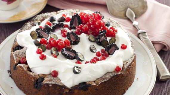 Вкусный ягодный пирог с хересом и апельсиновым оттенком