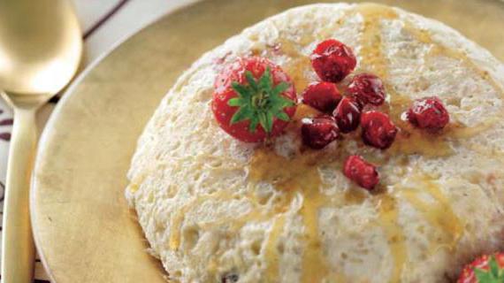 Нежный и ароматный рисовый пудинг с сушеной вишней и нотками корицы