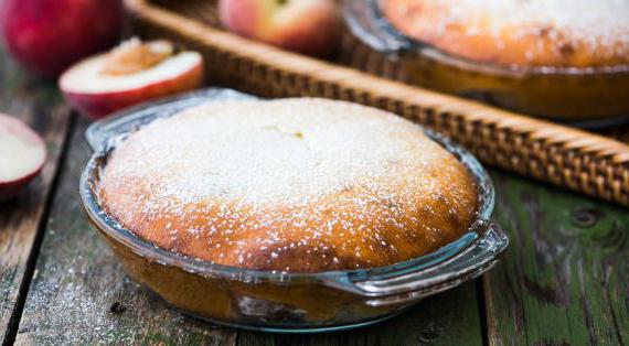 Вкусный заливной пирог с персиками: пошаговый рецепт