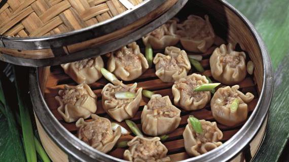 Китайские вонтоны с креветками и свининой: вкусное блюдо с нежной начинкой