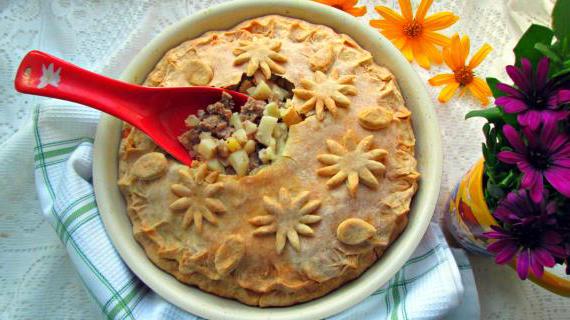 Зур бэлиш с говяжьим фаршем и картофелем — сочный татарский пирог по домашнему рецепту